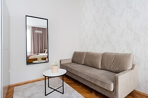 Crystal House - LoftAffair Collection