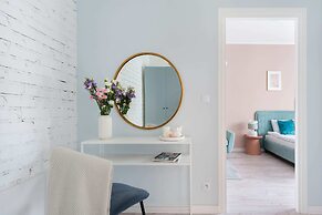 Crystal House - LoftAffair Collection