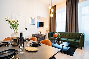 Crystal House - LoftAffair Collection