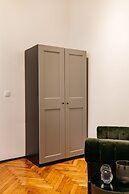 Crystal House - LoftAffair Collection