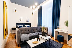 Crystal House - LoftAffair Collection