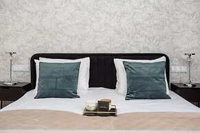 Crystal House - LoftAffair Collection