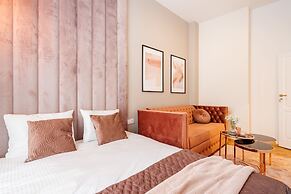 Crystal House - LoftAffair Collection