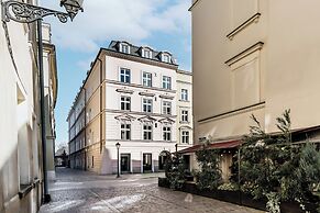 Crystal House - LoftAffair Collection