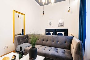 Crystal House - LoftAffair Collection