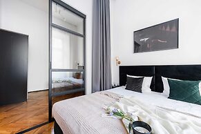 Crystal House - LoftAffair Collection