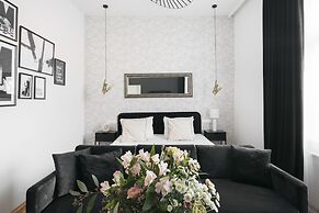 Crystal House - LoftAffair Collection