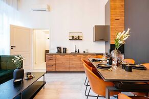 Crystal House - LoftAffair Collection