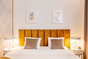 Crystal House - LoftAffair Collection