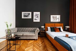 Crystal House - LoftAffair Collection