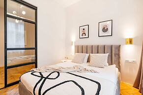 Crystal House - LoftAffair Collection