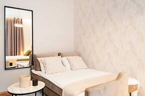 Crystal House - LoftAffair Collection