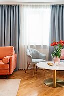 Crystal House - LoftAffair Collection