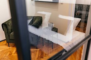 Crystal House - LoftAffair Collection