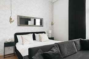 Crystal House - LoftAffair Collection