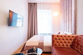 Crystal House - LoftAffair Collection