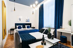 Crystal House - LoftAffair Collection