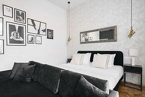 Crystal House - LoftAffair Collection