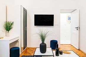 Crystal House - LoftAffair Collection