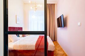 Crystal House - LoftAffair Collection