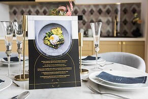 Crystal House - LoftAffair Collection