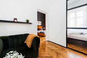 Crystal House - LoftAffair Collection