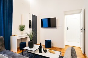 Crystal House - LoftAffair Collection