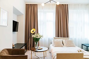 Crystal House - LoftAffair Collection