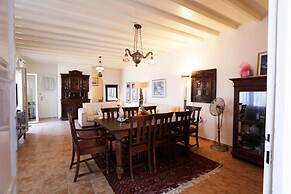 Amati Villa Cavo Dellos