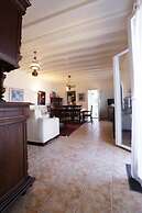 Amati Villa Cavo Dellos