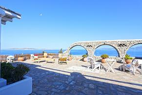 Amati Villa Cavo Dellos