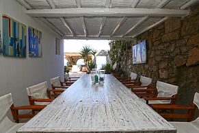 Amati Villa Cavo Dellos