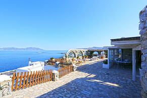 Amati Villa Cavo Dellos