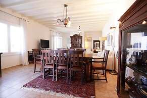 Amati Villa Cavo Dellos