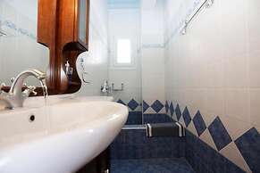 Amati Villa Cavo Dellos