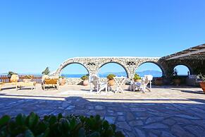 Amati Villa Cavo Dellos