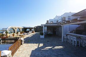 Amati Villa Cavo Dellos