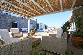 Amati Villa Cavo Dellos