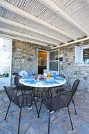 Amati Villa Cavo Dellos