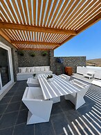 Elements Sifnos
