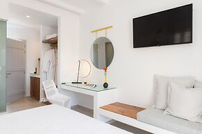 Elements SIFNOS Boutique