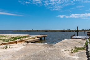 Blue Bayou - 1912 Cadillac 4 Bedroom Home by RedAwning