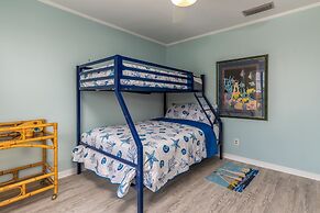 Blue Bayou - 1912 Cadillac 4 Bedroom Home by RedAwning