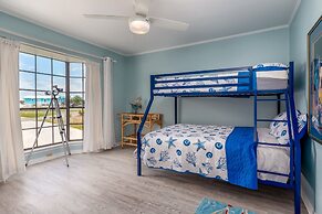 Blue Bayou - 1912 Cadillac 4 Bedroom Home by RedAwning