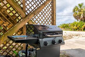 Blue Bayou - 1912 Cadillac 4 Bedroom Home by RedAwning