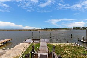 Blue Bayou - 1912 Cadillac 4 Bedroom Home by RedAwning