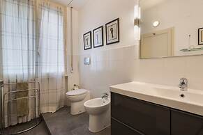 Stunning Ponte Vecchio by Mmega