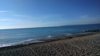 Inviting 3 Bedrooms Caravan gas Central Heating