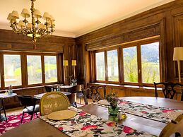 Angelats Hotel