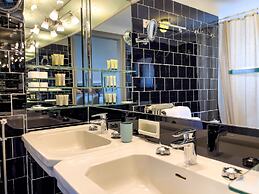 Angelats Hotel